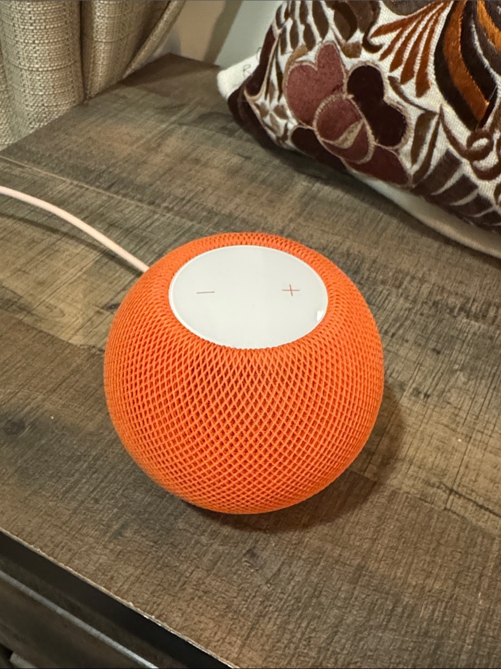 Apple mini Homepod Speaker